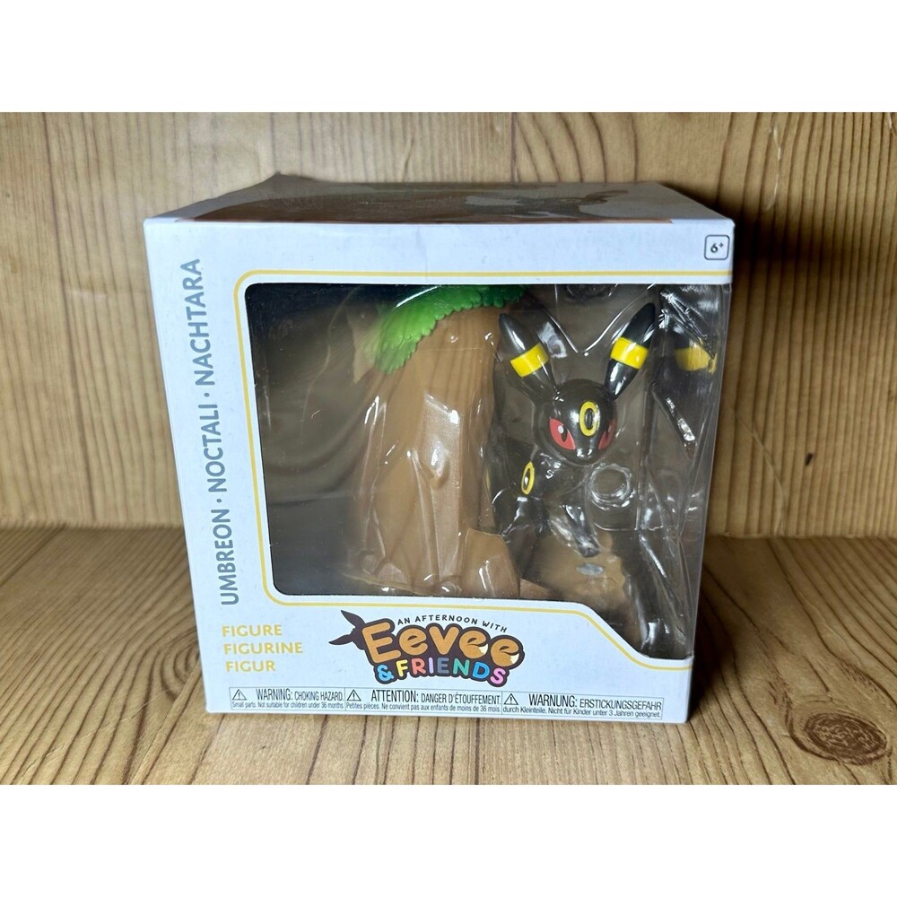 an Afternoon with Eevee and Friends: Umbreon Figure